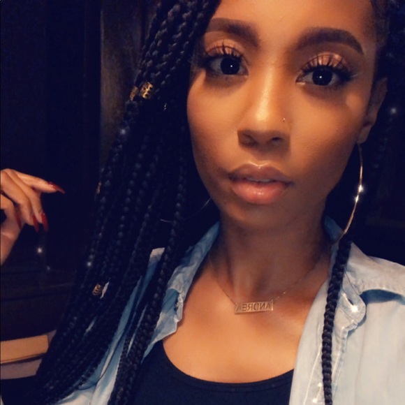 Meet your Posher, Andrea - Picture 1 of 1